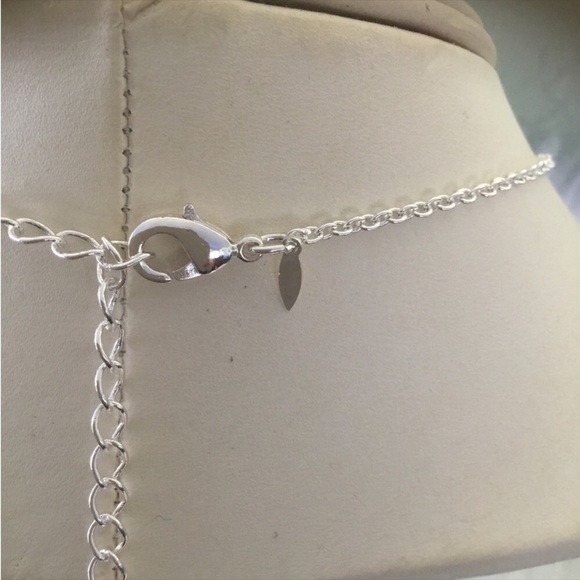 Avon My Blessings cross necklace
New in package never worn - Picture 7 of 14